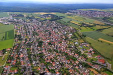 Luftbild von Ortsansicht aus Westen in Eisingen im Bundesland Bayern, Deutschland