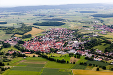 Schrägluftbild von Ortsteil Rothhausen in Thundorf in Unterfranken im Bundesland Bayern, Deutschland