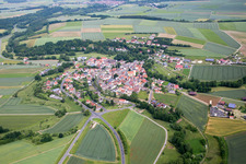 Luftbild von Ortsteil Kleineibstadt in Großeibstadt im Bundesland Bayern, Deutschland