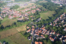 Ortsteil Altenstadt in Wissembourg im Bundesland Bas-Rhin, Frankreich von einer Drohne aus