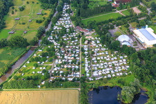 Camping-Resort Rülzheim und Freizeitzentrum Moby Dick sowie  Dampfnudel Rülzheim im Bundesland Rheinland-Pfalz, Deutschland