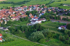 Fastenlandhaus Herrenberg im Ortsteil Nußdorf in Landau in der Pfalz im Bundesland Rheinland-Pfalz, Deutschland