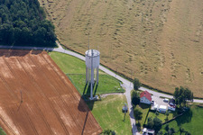 Wasserturm im Ortsteil Tunding in Mengkofen im Bundesland Bayern, Deutschland