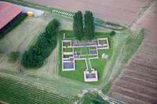 Ausgrabung und Reste der Ruine der ehemaligen Röm. Gutshof Villa Rustica in Hirschberg an der Bergstraße im Ortsteil Großsachsen im Bundesland Baden-Württemberg, Deutschland