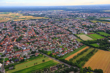 Grenzhöfer Straße in Plankstadt im Bundesland Baden-Württemberg, Deutschland
