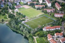 Sportplatz- Fussballplatz von SV Rot-Weiß am Rheinauer See im Ortsteil Rheinau in Mannheim im Bundesland Baden-Württemberg, Deutschland