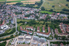Rohrhofer Straße im Ortsteil Rheinau in Mannheim im Bundesland Baden-Württemberg, Deutschland