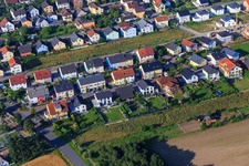 Geschwister-Scholl-Straße im Ortsteil Grosshausen in Einhausen im Bundesland Hessen, Deutschland