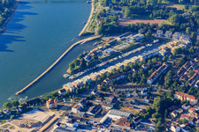 Lofts an der Hafenstraße mit SEA LIFE Speyer am Yacht Hafen am Rhein im Bundesland Rheinland-Pfalz, Deutschland