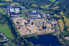 Kasernenstraße mit der ehemaligen Salmkaserne in Philippsburg im Bundesland Baden-Württemberg, Deutschland