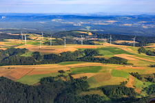 Windpark auf dem Krähenberg im Ortsteil Knopp in Knopp-Labach im Bundesland Rheinland-Pfalz, Deutschland