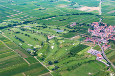 Luftbild von Dackenheim, Golfplatz im Bundesland Rheinland-Pfalz, Deutschland