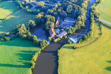 Regnitzwehr Erlangen und  Ballonclown Tini - Clown, Zauberer, Ballonkünstler in Nürnberg, Fürth, Erlangen im Ortsteil Anger im Bundesland Bayern, Deutschland