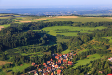 Dorfansicht aus Nordosten im Ortsteil Pommer in Igensdorf im Bundesland Bayern, Deutschland