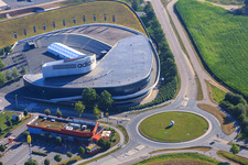 Herzo Base mit  Adidas Factory Outlet und  McDonald's im Ortsteil Niederndorf in Herzogenaurach im Bundesland Bayern, Deutschland