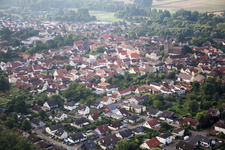 Drohnenbild von Ortsteil Billigheim in Billigheim-Ingenheim im Bundesland Rheinland-Pfalz, Deutschland
