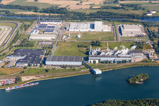 Technische Anlagen im Industriegebiet im Ortsteil Industriegebiet Wörth-Oberwald in Wörth am Rhein im Bundesland Rheinland-Pfalz, Deutschland