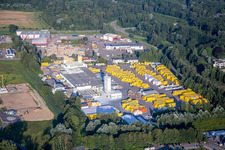 Luftbild von Gebäude und Produktionshallen auf dem Werksgelände Xella Deutschland GmbH im Ortsteil Freistett in Rheinau im Bundesland Baden-Württemberg