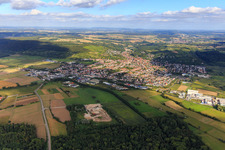 Luftbild von Stadtansicht aus Westen in Weingarten im Bundesland Baden-Württemberg, Deutschland