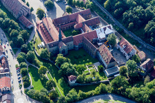 Luftbild von Gebäudekomplex des Klosters Maulbronn in Maulbronn im Bundesland Baden-Württemberg, Deutschland