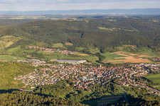 Ortsansicht der Straßen und Häuser der Wohngebiete in Rudersberg im Ortsteil Königsbronnhof im Bundesland Baden-Württemberg, Deutschland
