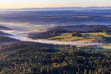 Dorf am Morgen aus Norden im Ortsteil Erlenhof in Fichtenberg im Bundesland Baden-Württemberg, Deutschland