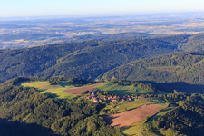 Dorf am Morgen aus Norden im Ortsteil Dauernberg in Spiegelberg im Bundesland Baden-Württemberg, Deutschland