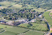 Luftbild von Tripsdrill Erlebnispark im Ortsteil Treffentrill in Cleebronn im Bundesland Baden-Württemberg, Deutschland
