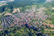 Luftaufnahme von Ortsansicht der Straßen und Häuser der Wohngebiete im Ortsteil Obergrombach in Bruchsal im Bundesland Baden-Württemberg, Deutschland