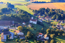 St. Michael und Klosterhof im Ortsteil Tafertsweiler in Ostrach im Bundesland Baden-Württemberg, Deutschland
