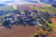Kloster und Klosterkirche Sießen mit Gemüse Garten, Café im Klosterhof und Pfarrkirche St. Markus in Bad Saulgau im Bundesland Baden-Württemberg, Deutschland