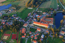 Internat und Klosterkirche St. Bernhard im Kloster Wald im Bundesland Baden-Württemberg, Deutschland aus der Luft
