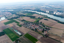 Schrägluftbild von Ortsteil Ibersheim in Worms im Bundesland Rheinland-Pfalz, Deutschland