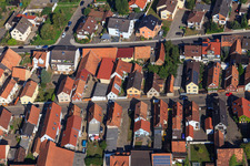 Juststraße und Rheinstraße aus Süden in Kandel im Bundesland Rheinland-Pfalz, Deutschland