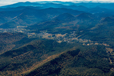 Drohnenaufname von Obersteinbach im Bundesland Bas-Rhin, Frankreich