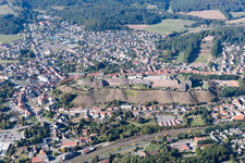 Drohnenaufname von Bitche im Bundesland Moselle, Frankreich