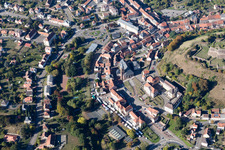 Luftaufnahme von Bitche im Bundesland Moselle, Frankreich