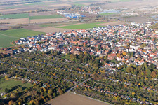 Ortsteil Sandhofen in Mannheim im Bundesland Baden-Württemberg, Deutschland von oben