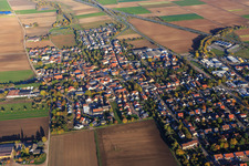 Luftbild von Langstr im Ortsteil Assenheim in Hochdorf-Assenheim im Bundesland Rheinland-Pfalz, Deutschland