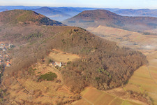 Slevogthof Neukastel im Winter in Leinsweiler im Bundesland Rheinland-Pfalz, Deutschland