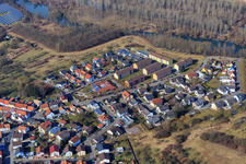 Neubaugebiet Zollhausweg mit Städt. Kindergarten Villa Kunterbunt an der Altrheinstraße in Philippsburg im Bundesland Baden-Württemberg, Deutschland