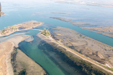 Caserma di Canal Muro im Bundesland Friaul-Julisch Venetien, Italien von einer Drohne aus