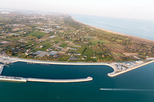 Punta Sabbioni im Bundesland Venetien, Italien von der Drohne aus gesehen