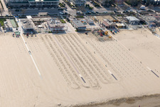 Luftbild von Pinarella im Bundesland Emilia-Romagna, Italien