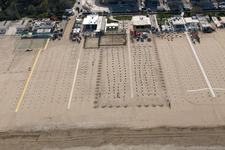 Luftaufnahme von Pinarella im Bundesland Emilia-Romagna, Italien