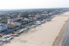 Pinarella im Bundesland Emilia-Romagna, Italien aus der Luft