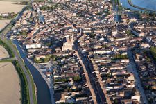 Comacchio im Bundesland Ferrara, Italien von einer Drohne aus