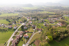 Luftbild von Borgo Ampiano im Bundesland Friaul-Julisch Venetien, Italien