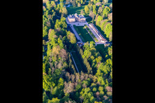 Schloß Favorite bei Förch in Rastatt im Bundesland Baden-Württemberg, Deutschland vom Flugzeug aus