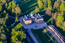 Schloß Favorite bei Förch in Rastatt im Bundesland Baden-Württemberg, Deutschland aus der Luft betrachtet